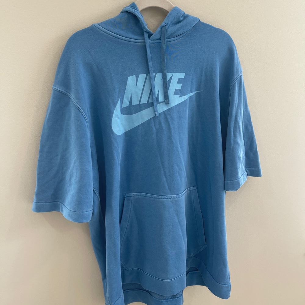 Nike Blue Short Sleeve athletic Hoodie with Swoosh logo